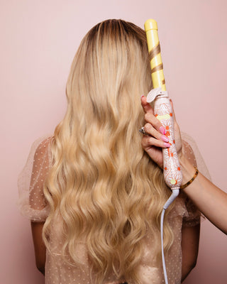 LAST CHANCE! Beachwaver B1 - Just Classically Cassidy Collection