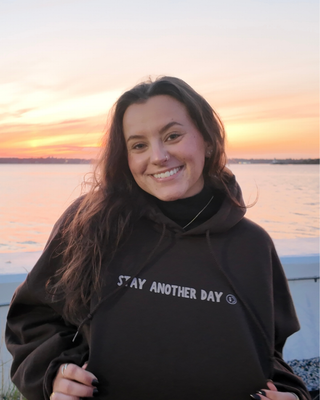 Beachwaver X Stay Another Day