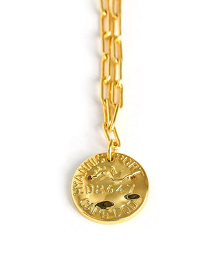 Mini Beach Tag Charm Necklace – 18k Gold Plated