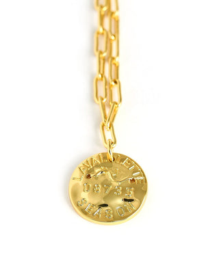 Mini Beach Tag Charm Necklace – 18k Gold Plated
