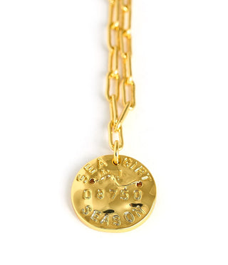Mini Beach Tag Charm Necklace – 18k Gold Plated