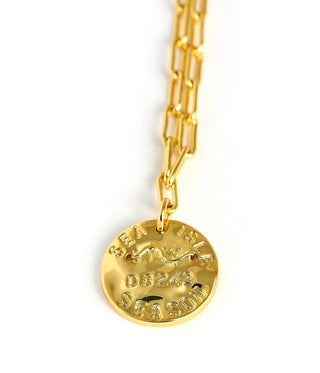 Mini Beach Tag Charm Necklace – 18k Gold Plated