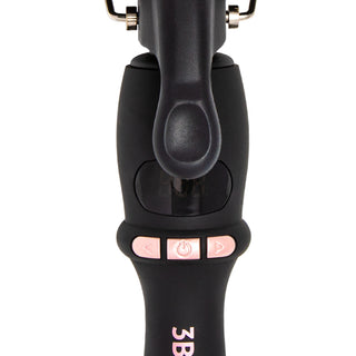 Up close image of the Power button and the heat setting buttons on the 3B waver hairtool.